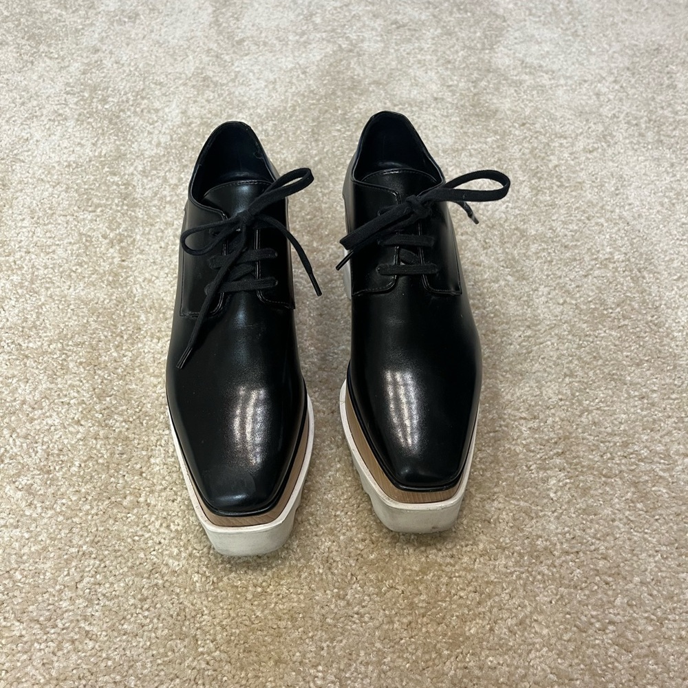 Stella McCartney Elyse Platform shoes size 39- good condition
